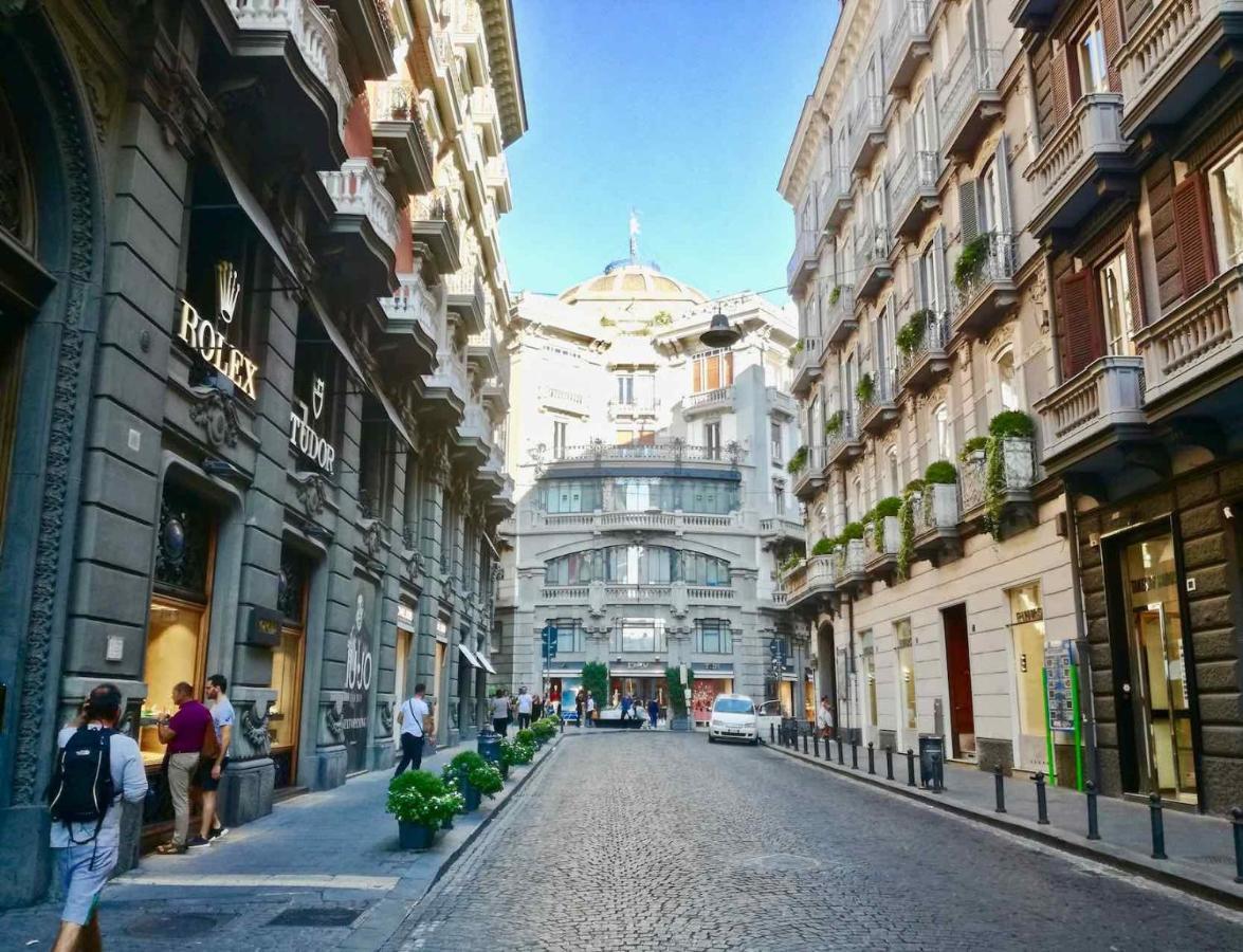 Suite Rodino 24 Napoli Bagian luar foto